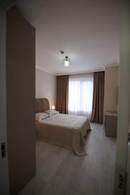 Persona Rooms Zugdidi Exterior foto
